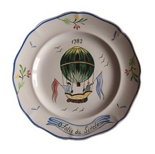 Assiette Longwy  O folie du siècle en céramique décor main