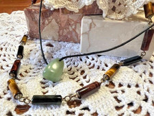 Lot 2 colliers perles pierres