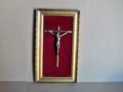Ancien cadre religieux avec