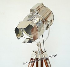 Ancien lampadaire nautique