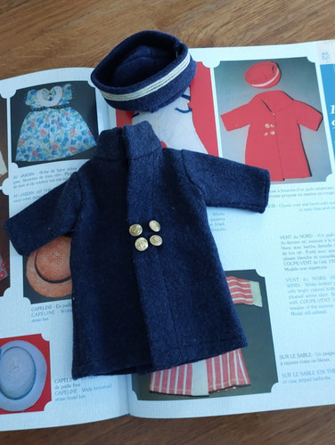 Ancien manteau petit bob - bob, pour