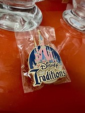 Disneyland paris Pins cast member Tradition
