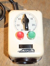 Revue  horloge à minuterie