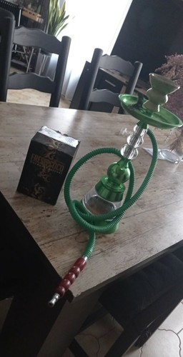 Chicha vendre avec charbon - à,