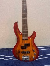 Guitare basse électrique Aria