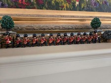 VINTAGE W BRITAIN #120 SET **COLDSTREAM GUARDS, KNEELING FIRING, WITH OFFICER**