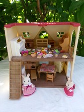 Maison Sylvanian Families Pink Cottage + Rabbit Family + Furniture