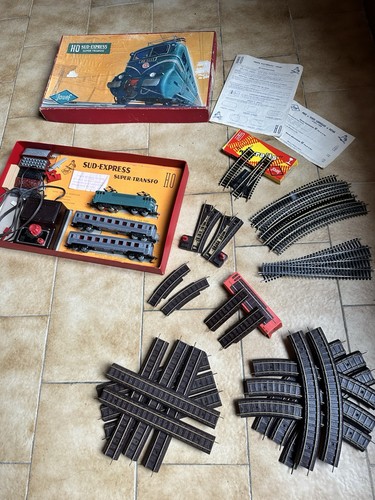 Lot train rails - train, et