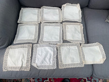 Lot 11 napperons carrés