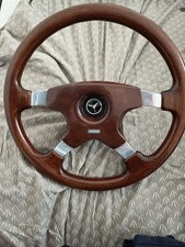 Volant MOMO en bois pour