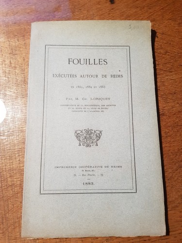 Fouilles exécutées autour - , de