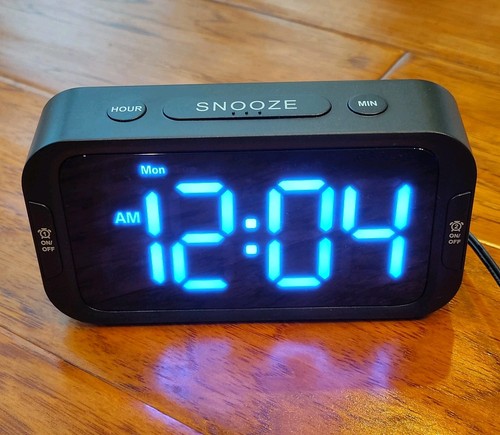 Digital dual alarm clock - digital,