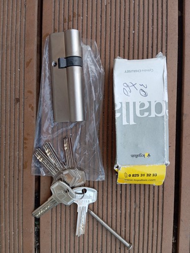 Neuf cylindre securite de - neuf,
