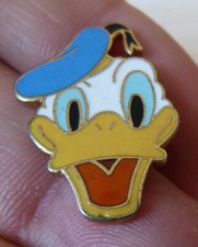 PIN'S DISNEY DONALD TETE EGF