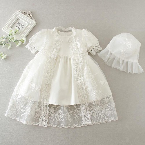 Robe baptême dentelle - en,