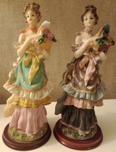 Paire figurines dames style - paire, de
