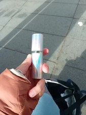 Un vaporisateur de parfum