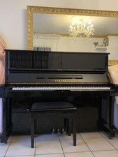 Piano droit Yamaha U1H laqué noir brillant