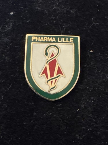 Pin faluche pharma lille - pin’s,