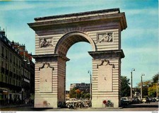 21 - Dijon - Porte Guillaume - Mobylettes - CPM - See scans double-sided