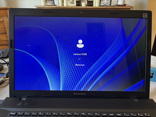 Portable lenovo g700 w11pro - pc,