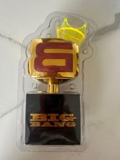 Bâton lumineux doré officiel