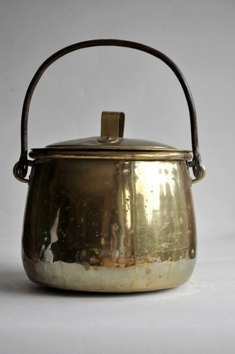 Chaudron pot couvert en - chaudron, ou