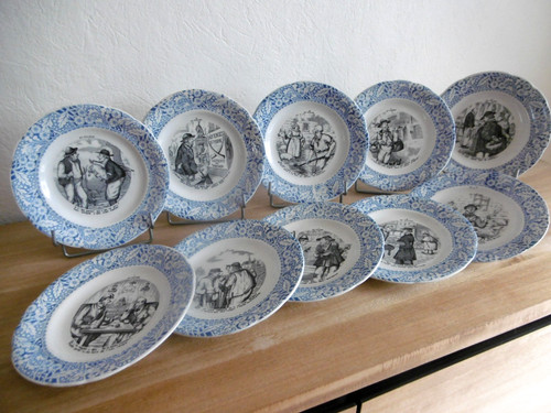 Douze assiettes dessert - assiettes,