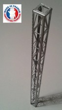 4 Pylones type "tour Eiffel"