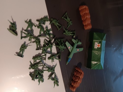 Lot petits soldats - de,