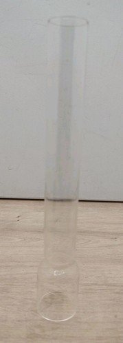 Verre lampe petrole - lampe, a