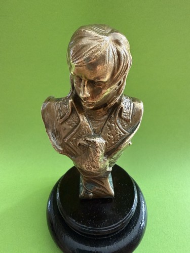 Buste personnage bronze sur