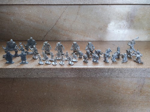 Lot figurines fantasy en - de,