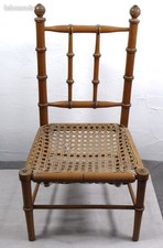 Petite chaise ancienne de poupée en bois style bambou assise cannage