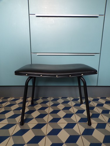Tabouret taureau pierre - tabouret, taureau-pierre