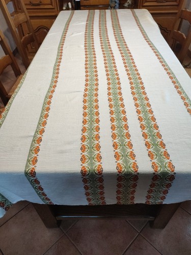 Nappe brodée bayer 230 - 230, cm