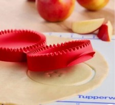 Tupperware Mini Pie, Ravioli Pizza Rolls Pastry Turnover Empanada Makers Red