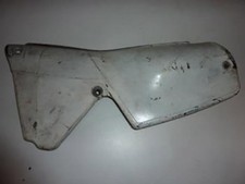 Cache latéral gauche origine