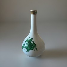 HEREND CHINESE BOUQUET GREEN Apponyi Vert PEONY Porcelain Long ONION NECK VASE