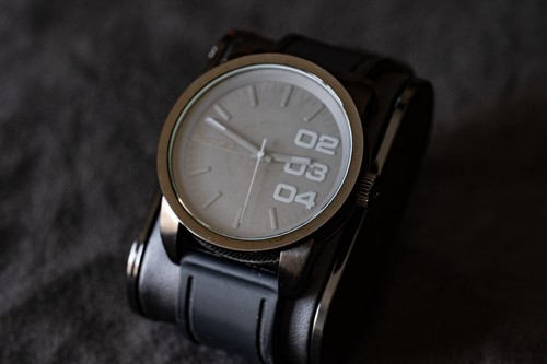 Diesel only the brave - brave", quartz
