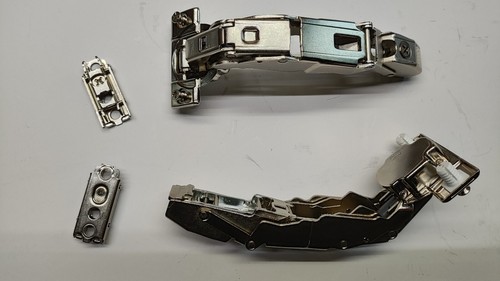 Lot charnières 71b7550 blum - 2,
