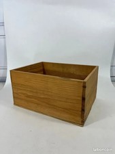 Petite caisse en bois vintage