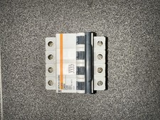 Disjoncteur Merlin Gerin Multi