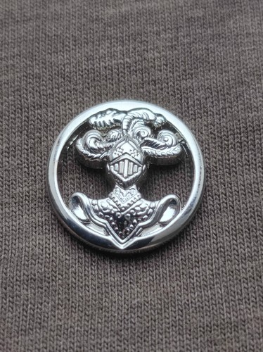 Pin reduction insigne - pin's,