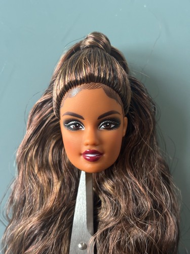 Teresa barbie doll head - teresa,