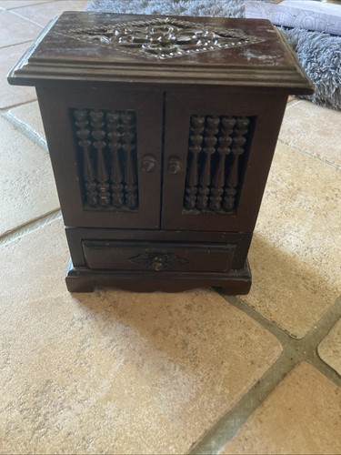 Armoire bijoux artisanale - à,