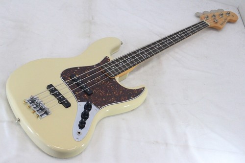 Guitare basse électrique