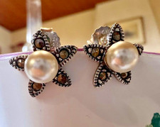 Boucles d'oreilles anciennes