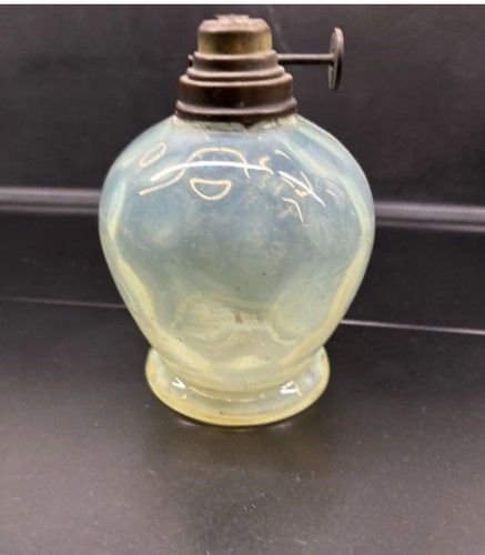 Lampe pétrole enouraline - lampe, a