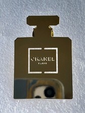 Pin's Grand Chanel Doré